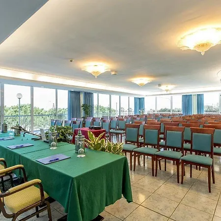 Ambassador Hotel Tortoreto