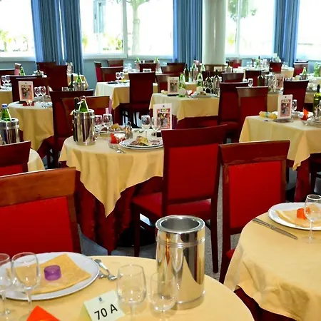 Ambassador Hotel Tortoreto