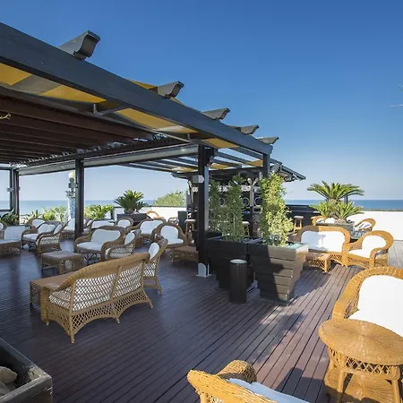 Hotel Ambassador 4*