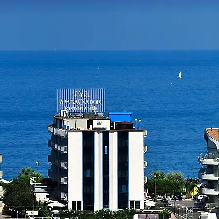 Ambassador Szálloda 4*